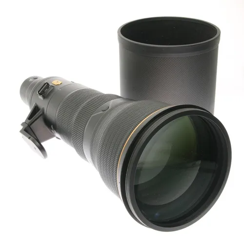 Nikon AF-S 800mm/5,6 VR E FL ED mit Telekonverter - Professionelles Teleobjektiv für beeindruckende 800 mm Brennweite, ideal für Sport- und Tierfotografie, inklusive Telekonverter für zusätzliche Flexibilität.