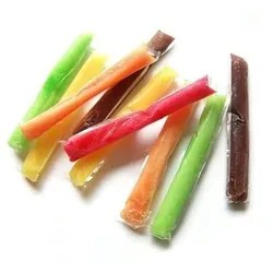 MisterCool Wassereis Mix, 200 Stück Stangeneis, 5 Geschmacksrichtungen - Köstliche Erfrischung für Kinder: 200 Portionen à 50 ml in 5 wechselnden Geschmacksrichtungen wie Cola, Kirsche und Zitrone. Ideal zum Selber-Einfrieren und immer frisch produziert.