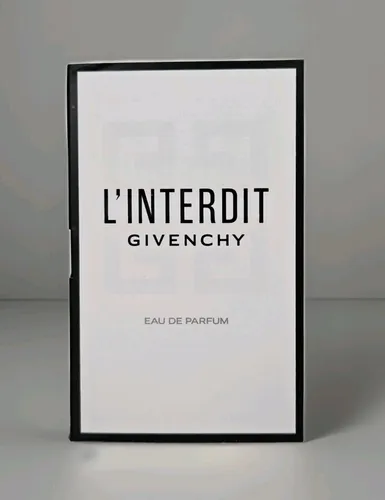 Givenchy L`Interdit Eau de Parfum 50 ml - Damendüfte mit orientalisch-blumiger Note, die einen hohen Sex-Appeal ausstrahlt und Eleganz verkörpert. Perfekt für besondere Anlässe und unvergessliche Momente.