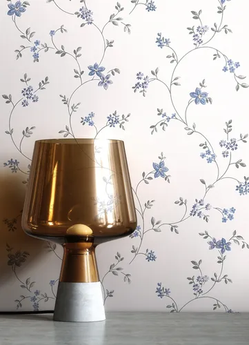 Newroom Vliestapete Florin Blue - Vintage Blumen Tapete - Stilvolle Vliestapete in Blau mit floralen Motiven, ideal für Schlafzimmer, Wohnzimmer und Küche. Wasser- und dampfbeständig, restlos abziehbar und scheuerbeständig.