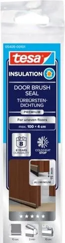 tesamoll Alu COMFORT Türdichtschiene - Selbstklebende Türdichtung, optimaler Schutz vor Zugluft und Kälte, für unebene Böden bis 15 mm