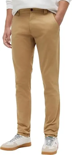 Tommy Jeans TJM SCANTON CHINO PANT Herren Chinohose - Herren-Stoffhose in Classic Khaki, schmaler Schnitt und elastisches Material für perfekten Tragekomfort. Ideal für Freizeit und Alltag mit modischem Markenlabel.