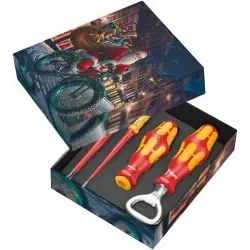 Wera Kraftform Kompakt Christmas 2024 VDE Schraubendreher Set - VDE Schraubendreher Set in festlicher Geschenkverpackung, ideal für Weihnachten. Mit ergonomischem Griff, sicherem Wechselklingensystem und geprüft für 10.000 Volt. Perfekt für Qualitätsbewusste!