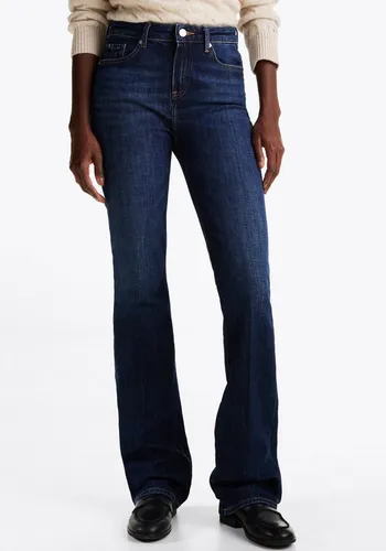 Tommy Hilfiger Damen Bootcut Jeans, Blau (Nos Dark Blue), 28W/34L - IKONISCHER STIL: Die Tommy Hilfiger Bootcut Jeans vereint lässiges Design mit hohem Tragekomfort. Mit mittelhohem Bund und Stretchanteil passt sie sich perfekt an und sorgt für eine schöne Silhouette. Vielseitig für Büro und Freizeit.
