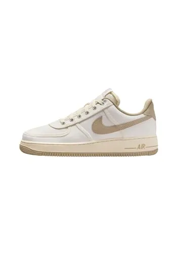 NIKE Sportswear - Turnschuhe WMNS AIR Force 1 '07 NCPS aus synthetisch, beige-Hellbraun (5.5)