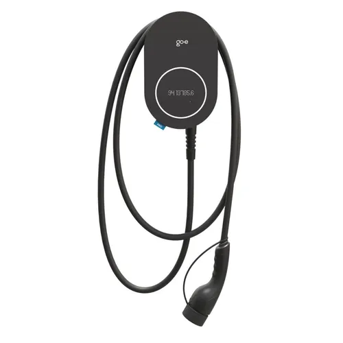 go-e Charger PRO ME CH-PRO-CABLE-ME-011 Wallbox - Wallbox mit bis zu 11 kW Ladeleistung und integriertem 6m Ladekabel. Über die App kannst du den Ladestatus einsehen und die Station bequem steuern. Ideal für Zuhause und professionellen Einsatz.