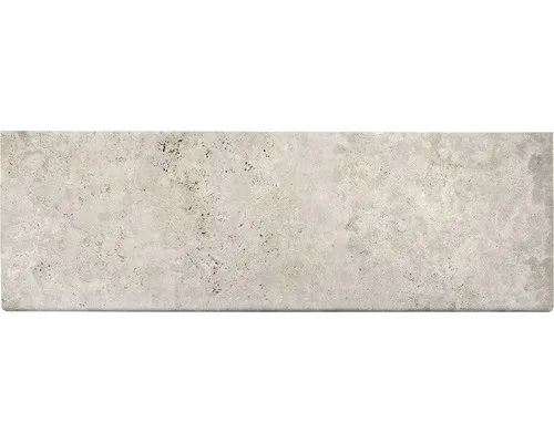 FLAIRSTONE Poolumrandung Roma beige gerundet 115 cm x 37 cm - Gestalten Sie Ihren Poolbereich stilvoll mit der FLAIRSTONE Poolumrandung Roma. Die rutschhemmende Oberfläche und frostsicheren Eigenschaften garantieren Sicherheit und Langlebigkeit. Ideal für Garten und Terrasse.