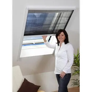Culex Fliegengitter Alu Plissee für Dachfenster, 110x160cm - Fliegenschutzgitter mit Plissee-Mechanismus für optimale Luftdurchlässigkeit und Sicht. Ideal für Dachfenster, einfach zu montieren und zuschneidbar.