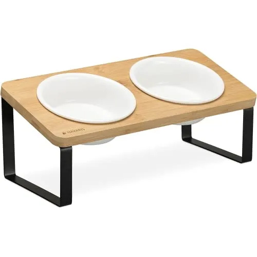 Navaris 2X Fressnapf Set mit Metall Ständer - Erhöhter Futternapf für Katzen und kleine Hunde - Fressnäpfe für Katzen: Ergonomisches Design mit geneigter Halterung für eine angenehme Fresshaltung und saubere Ohren. Inklusive 2 Keramiknäpfen und stabiler Hundebar aus Metall.