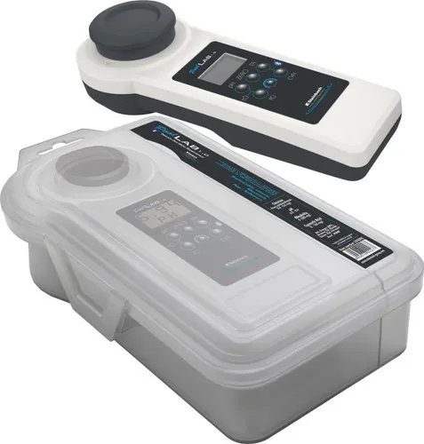 Steinbach Wasseranalyse Pool Professional PoolLab - Präzises Wasseranalysegerät für Pools und Whirlpools, bietet einfache Handhabung und zuverlässige Ergebnisse für optimale Wasserqualität.