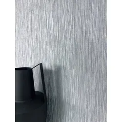 NEWROOM Grau Vliestapete mit Glitzerstruktur - Moderne Tapete in Grau mit Silber Glitzer, ideal für jeden Raum. Hochwaschbeständig und leicht abziehbar – inklusive Tapezier-Ratgeber für perfekte Ergebnisse.