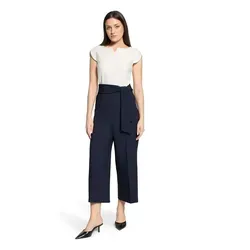 Betty Barclay Damen Jumpsuit mit Eingrifftaschen 48, Patch Dark Blue/Cream - Stylischer Jumpsuit mit praktischen Eingrifftaschen, ideal für lässige Anlässe. Figurumspielende Passform und femininer Rundhalsausschnitt sorgen für einen eleganten Look.
