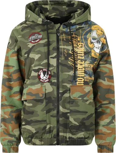 Rock Rebel by EMP Damen Camouflage Übergangsjacke mit Print und Patches XL - Stylische Übergangsjacke von Rock Rebel by EMP mit modischem Camouflage-Design und praktischen Patches. Ideal für den lässigen Look, ausgestattet mit Kapuze und Teddyfell-Futter für zusätzlichen Komfort.