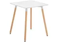 CLP Küchentisch Viborg I Esstisch Im Skandinavischen Design Für Wohnzimmer Mit MDF Tischplatte I Buchenholzgestell, Justierbare Bodenschoner