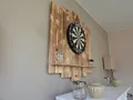 WDS Dartscheibe WOODEN Dartboard Surround, (Premium Dart-Wandschutz, Burned Look (Geflammt) oder Color Design), Optionaler Tablet-Halter, Burned Look (Geflammt)
