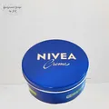 30ml Nivea Pflegecreme Dose Pflegt und verwöhnt jeden Hauttyp cremige Textur