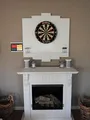 Wooden Dartboard Surround | Premium Dart-Wandschutz & Tablet-Halter | Weiß | MIT Tablet-Halter (Catchring, Dart Umrandung, Backboard)