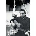 Pyramid International Offizielles Maxi-Poster – Johnny Cash (Studio), dekoratives Wandkunst, 61 cm x 91,5 cm, Poster für Schlafzimmer, Schlafsäle und Fans
