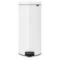 Brabantia Klassischer Tretmülleimer mit Soft-Verschluss | 30 Liter, HxBxT 67,9x29,3x38cm | Metall | Weiß