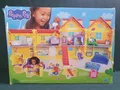 Peppa Pig Peppas großes Haus Spielset 80cm Verpackung beschädigt