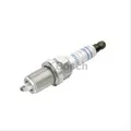 1x Original BOSCH 0 242 235 668 Zündkerze