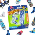 Hot Wheels Skate Fingerboard Spielset, designt in Zusammenarbeit mit Tony Hawk, inkl.1 Fingerboard und 1 Paar Skateboard-Schuhe (Verschiedene Modelle, zufälliges Set), ab 5 Jahren, HGT46