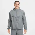 Nike Stride Laufjacke Herren - grau, silber, Größe XL (auch verfügbar in S, M, L, XXL)