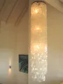 Muschellampe Oceanlights Muschellampe, Deckenlampe/Deckenleuchte, Muschelleuchte aus tausenden Capiz, Perlmutt Plättchen - Modell Samoa XL / 200 cm hoch/Hängeleuchten aus natürlichen Materialien