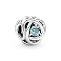 PANDORA März Geburtsstein Meer Aquablauer Ewigkeitskreis Charm aus Sterling-Silber mit Kristallen, 790065C09