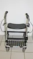 Invacare Rollator P452E/3  Leichtgewichtrollator mit Korb und Stockhalter