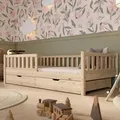 Crazy Pine Kinderbett mit Schublade 200x140cm – Massives Montessori Bodenbett aus Holz mit Rausfallschutz – Crazy Basic - Naturbelassen