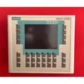 Gebraucht SIEMENS 6AV6642-0DA01-1AX1 Touchscreen 6AV6 642-0DA01-1AX1