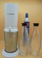 SodaStream Crystal 2.0 Wassersprudler, weiß, 2 Flaschen, 1 Zylinder NEU MHD 2029