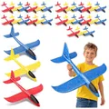 com-four® 30x Styroporflugzeug für Kinder und Erwachsene - stabiler Wurfgleiter mit Stecksystem - Segelflugzeugmodell - ultra-leichtes Modellflugzeug - Styroporflieger ohne Motor (30 Stück - 3 Farben)