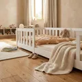 ecomi® Kinderbett 80x160 mit Rausfallschutz Bodenbett Kinder Bett mit Lattenrost für Kinder Kinderbetten für Mädchen und Jungen Massivholz Kiefer in Weiß