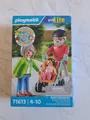Playmobil - Großeltern mit Baby (71613)