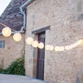 Lights4fun Lampion-Lichterkette | 20 warmweiße LEDs | koppelbar bis 20 m | strombetrieben, IP44-geprüft | Garten, Balkon, Terrasse & Hochzeit | Länge 4 m