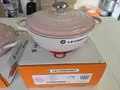 Le Creuset 24cm rosa Gusseisen emailliert Suppentopf Bräter