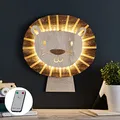 Lights4fun Holz-Wandlampe Löwe | mit 36 warmweißen LEDs | Batteriebetrieben | Nachtlicht Wandleuchte | mit Fernbedienung & Timer | Deko Kinderzimmer für Jungen & Mädchen