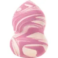 Essence Collection Get-The-Glaze!Make-Up Sponge & Case 01 Bake It & Glaze It - erdnussförmige Schwamm + Aufbewahrungsbox mit Schiebemechanismus 1 Stk. (4,29 € / 1 Stk.)