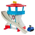 Paw Patrol Mini Hauptquartier Kontrollturm mit Fahrzeugstartrampe und Chase-Fahrzeug 1:55 - Spielset 3+ Jahre