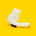 Original Apple Airpods Pro 2. Generation USBC Rechts Defekt A3047