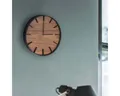 Yamazaki Wanduhr Rin Metall und Holz 26cm für Wohnzimmer Büro Küche modernes Design (26cm Rahmen, Ziffern und Zeiger aus Metall, Ziffernblatt aus Holz)