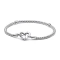 PANDORA Armband mit Infinity Herzverschluss aus Sterlingsilber in der Farbe Silber, Kompatibel mit PANDORA Moments Armbänder, Länge: 18cm, 592453C00-18