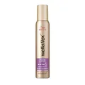 Wellaflex Fülle & Style Schaumfestiger für Frauen | Bis zu 24 Std. ultra starker Halt | Für volles, voluminöses Haar | Sanft zur Kopfhaut, dermatologisch getestet | Silikonenfrei | Haltegrad 5 | 200ml