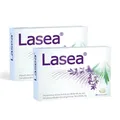 Lasea® hilft natürlich abzuschalten, beruhigt und bessert in Folge den Schlaf Pflanzliches Arzneimittel mit speziellem Lavendelöl | 2 x 28 Kapseln