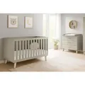 Pinolino Babyzimmer Tami, Eiche, Beige, Holzwerkstoff, 3 Schublade(n) Schubladen, FSC Mix, zum Juniorbett umbaubar, höhenverstellbar, Sprossen mit Normabstand, Sitzsofa Aufbauanleitung im Karton, Lattenrost inklusive, Schlupfsprossen, Babymöbel, Babyzimmer-Sets