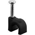 goobay 64678 Kabelschelle 100er Set / Kabelhalterung zur Kabel Befestigung bis zu 5mm Durchmesser / Kabelklemme mit Nagel für Wand, Türrahmen, Ecken und Aufputz / 100 Stück / Schwarz