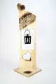 Der Einschneider Willkommensschild Haustür mit Teelichthalter - Geflammtes Herzlich Willkommen Schild - Türschild Holz Deko, Gartendeko, Türdeko - Lackiert & Wetterfest - 25 x 20 x 79 cm