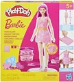 Play-Doh Barbie Modedesignerin Frisuren und Herzen Puppe mit Zubehör